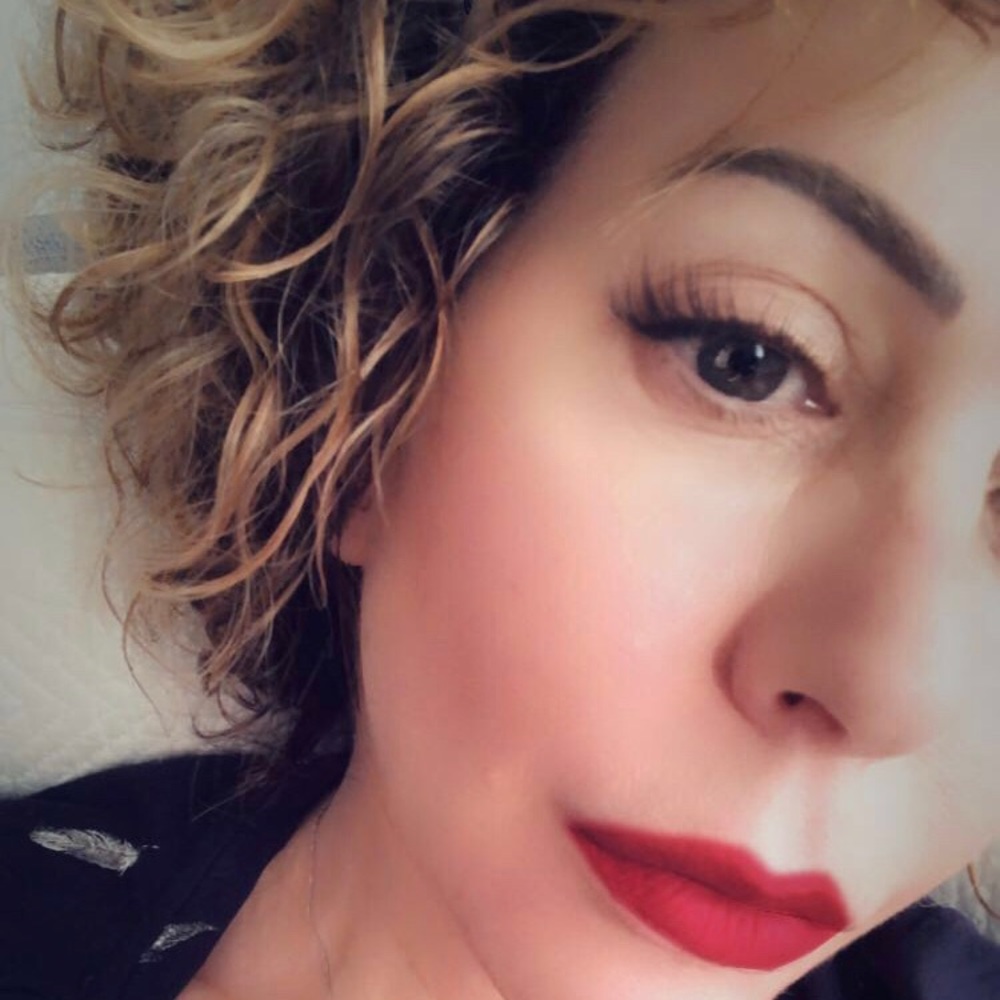 Meet your Posher, Yolanda
